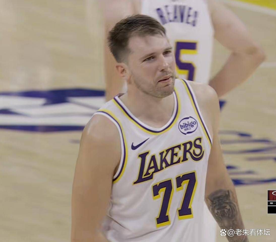  拜仁慕尼黑足球俱乐部名单 