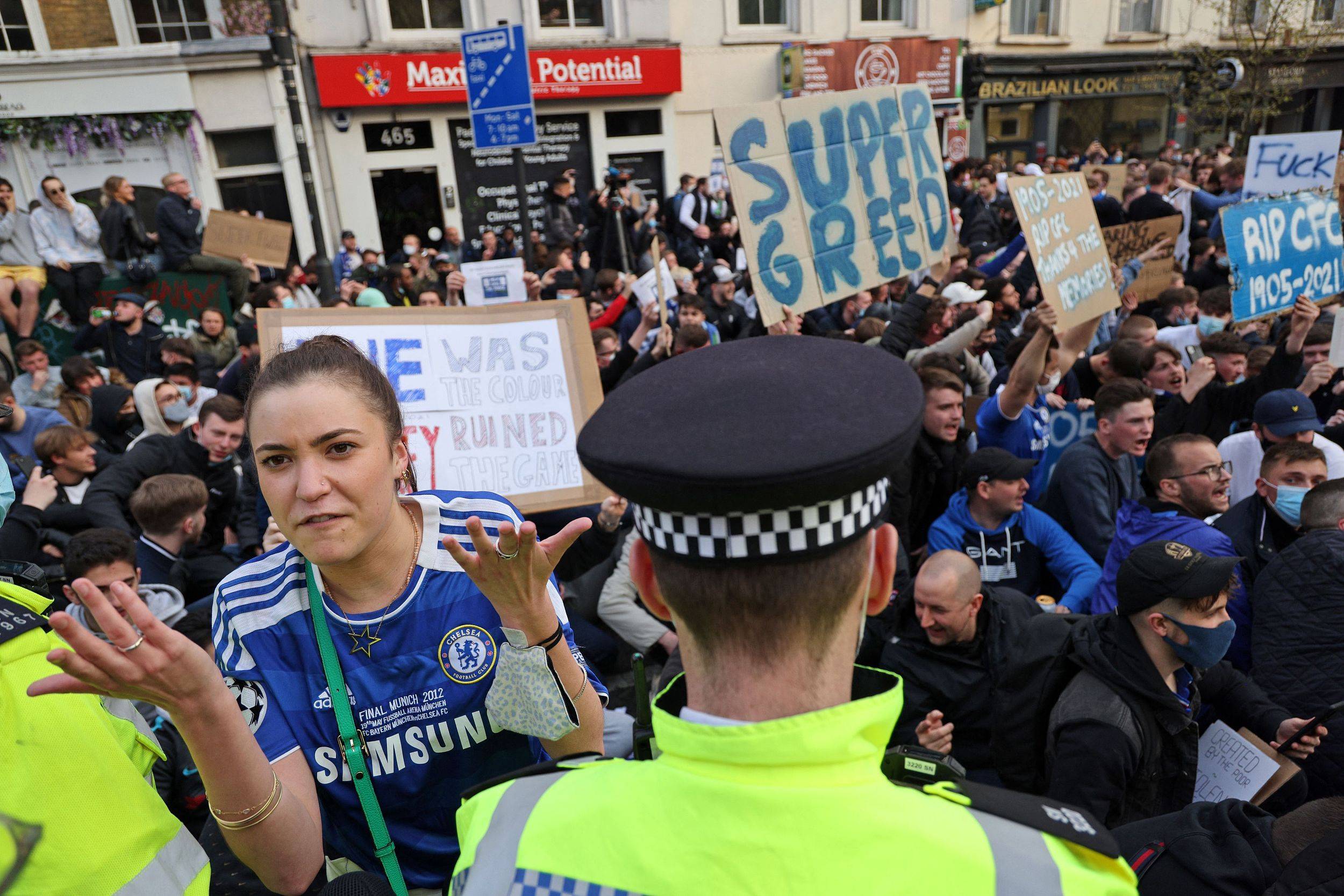 关于法网首回合激情夜！王曼昱里突外投，利物浦鏖战上海申花的信息